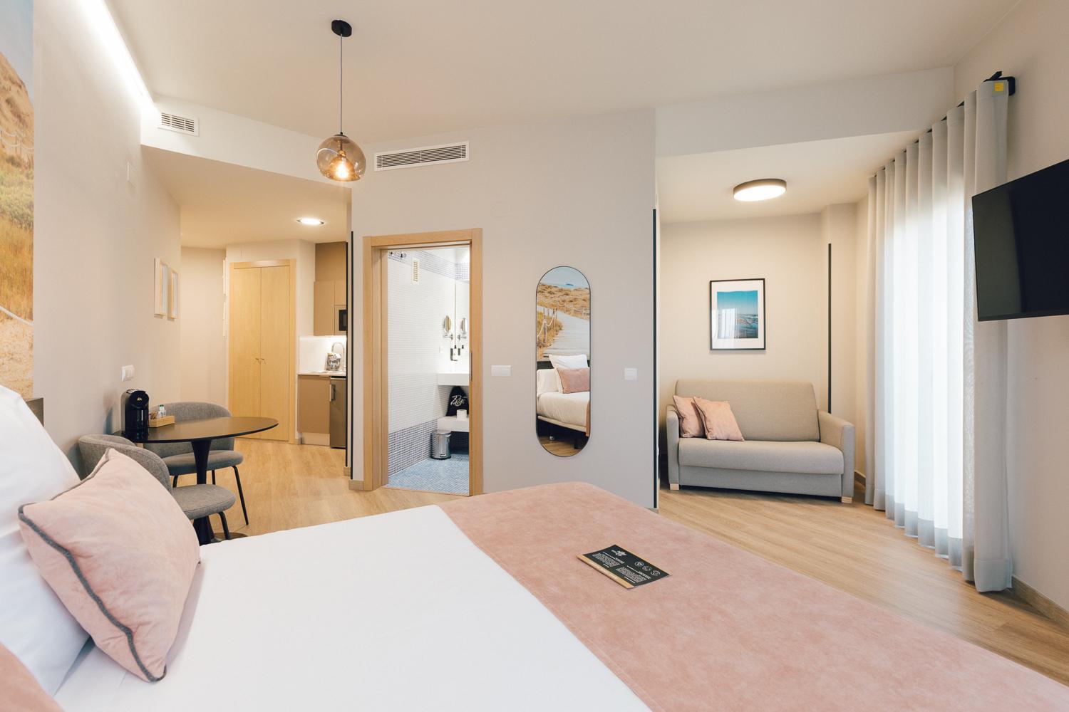 ולנסיה Palau Suites & Apartments מראה חיצוני תמונה